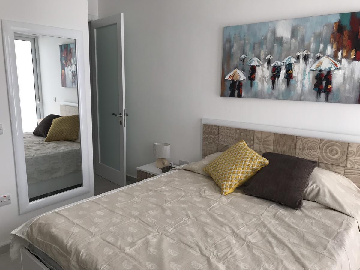 "Centre Point" Apartment San Ġiljan Buitenkant foto
