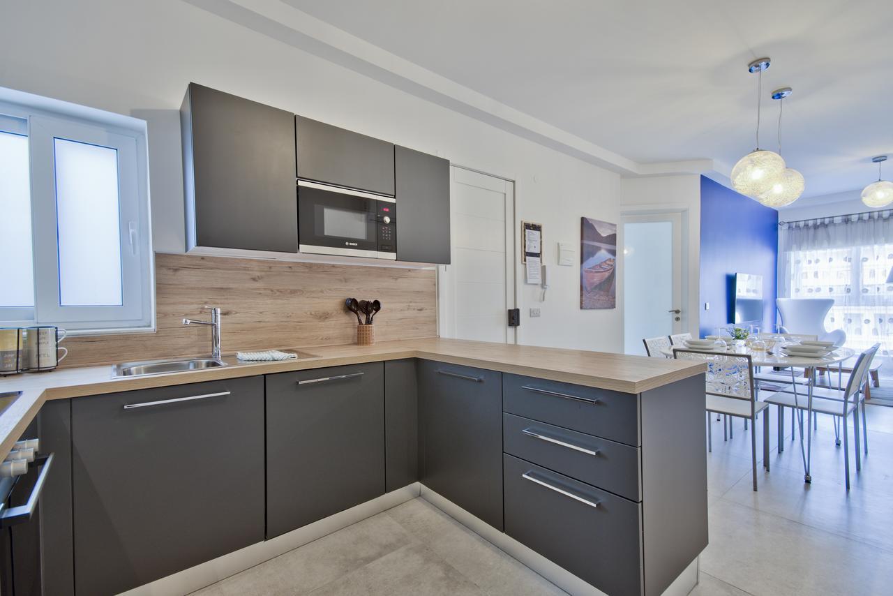 "Centre Point" Apartment San Ġiljan Buitenkant foto